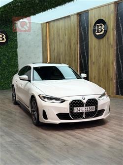 بی ئێم دەبڵیو 4 سیریەس